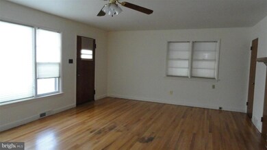 16827 Tammany Manor Rd, Williamsport, MD 21795 - photo 4