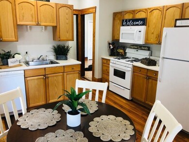 32 Radcliffe Rd unit 2/3, Somerville, MA 02145 - photo 7