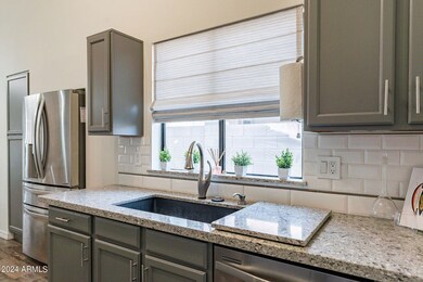 17-web-or-mls-Ivanhoe-HD-17