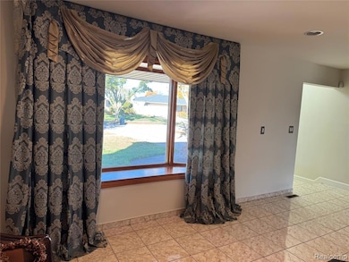 4226 Angeline Dr, Sterling Heights, MI 48310 - photo 5