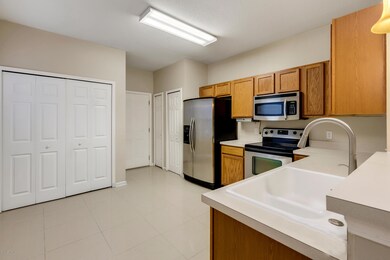 4782 Playpen Dr, Jacksonville, FL 32210 - photo 5