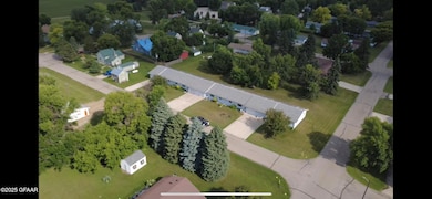 213 9th Ave SE, Mayville, ND 58257 - photo 2