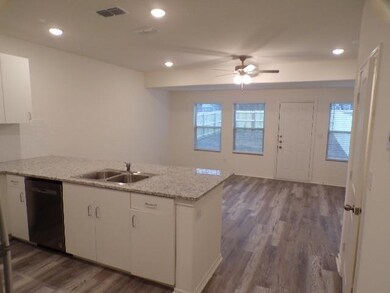 707 S 6th St unit 1, Bonham, TX 75418 - photo 5