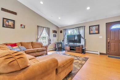 27 Redwood Ln, Sanford, ME 04073 - photo 7