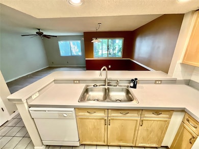 9211 Jakes Path, Largo, FL 33771 - photo 7