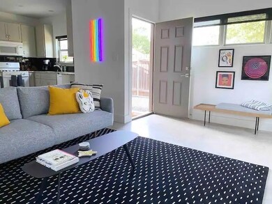 2012 Willow St unit B, Austin, TX 78702 - photo 4