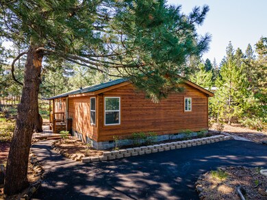 60892 Ridge Dr, Bend, OR 97702 - photo 5