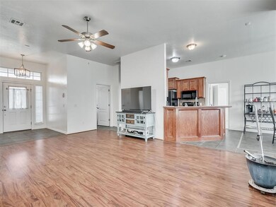 3112 Loren Dr, Moore, OK 73160 - photo 6