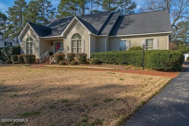 005-1900 Greenbriar-5_m