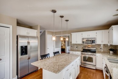 4035 Schillinger Dr unit 2, Naperville, IL 60564 - photo 4