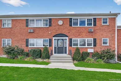 1879 Crompond Rd unit F13, Peekskill, NY 10566 - photo 2