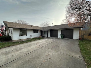 2002 Cedar St, Colfax, WA 99111 - photo 2