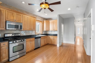 17 York Place unit 1, Cambridge, MA 02141 - photo 5