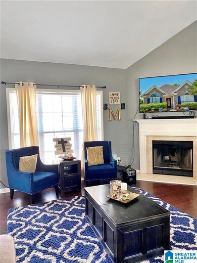 427 Camden Cove Cir, Calera, AL 35040 - photo 3