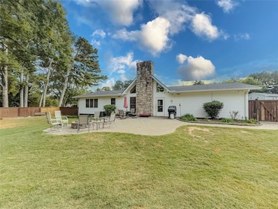 2256 Windsor Dr SW, Snellville, GA 30078 - photo 2