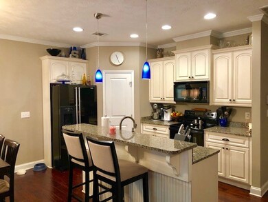 Photo 4