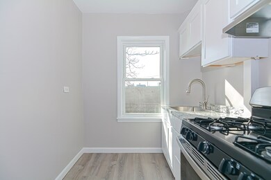 15 Walnut St, Central Falls, RI 02863 - photo 5