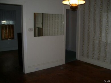 817 Knox Ave, Easton, PA 18042 - photo 6
