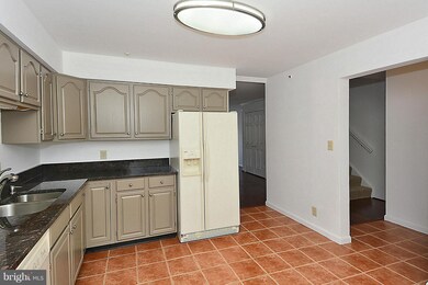 213B Locust St SE unit D, Vienna, VA 22180 - photo 4