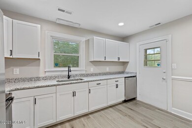 501 Randolph St S 23