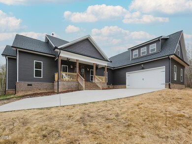 002_310_Sutton_Rd_Front_of_House