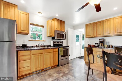 373 E Washington St, Chambersburg, PA 17201 - photo 7