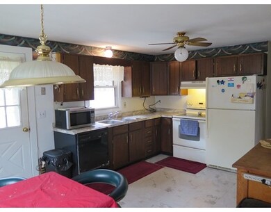 16 Beyer Dr, Easthampton, MA 01027 - photo 3