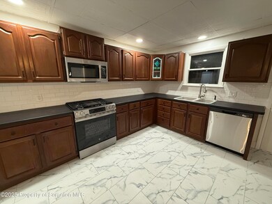 1216 Schlager St unit 18, Scranton, PA 18504 - photo 5