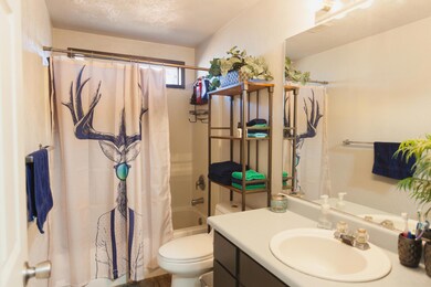 104 Shadowwood Ct, Central Point, OR 97502 - photo 6