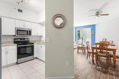 1951 Brandywine Rd unit 207, West Palm Beach, FL 33409 - photo 2