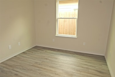 9906 Dipping Brook St, Houston, TX 77076 - photo 5