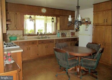 17 Center St, Intercourse, PA 17534 - photo 7