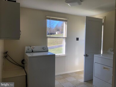 3205 Stonewall Jackson Hwy, Bentonville, VA 22610 - photo 7