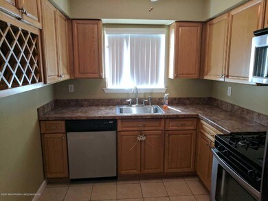 1019 Rathbun Ave, Staten Island, NY 10309 - photo 4