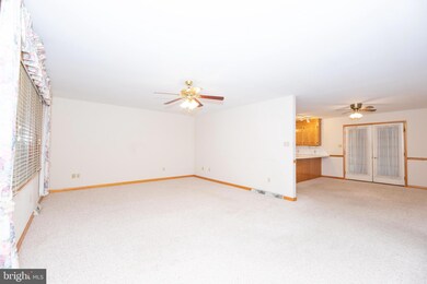 11807 Wicomico Ct, Smithsburg, MD 21783 - photo 5