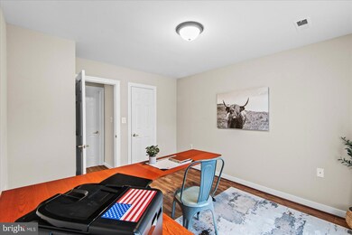 11529 Southampton Ct, Fredericksburg, VA 22407 - photo 6