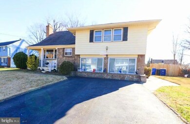 813 Meetinghouse Ct, Cinnaminson, NJ 08077 - photo 2