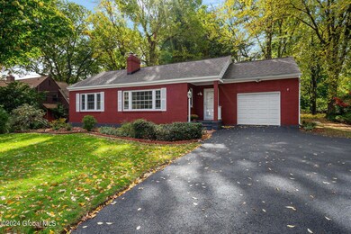 2976 Hillcrest Rd, Schenectady, NY 12309 - photo 2