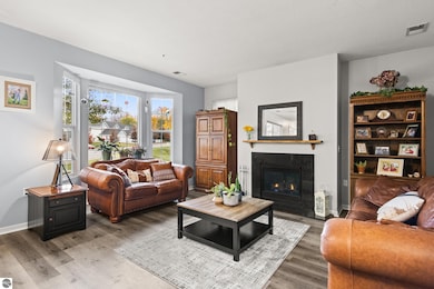 3239 Wexford Dr, Traverse City, MI 49685 - photo 4