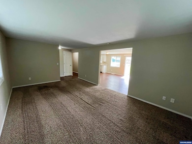 4360 Monroe Ave NE, Salem, OR 97301 - photo 5