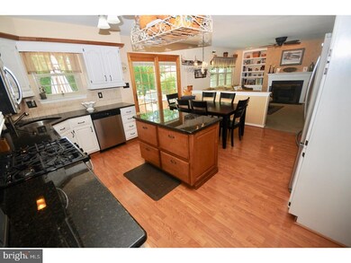 195 Carriage Hill Cir, Mantua, NJ 08051 - photo 5