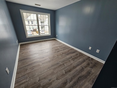 136 Meridian St unit 110, Groton, CT 06340 - photo 6