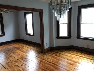 67 Rutherglen Ave, Providence, RI 02907 - photo 2