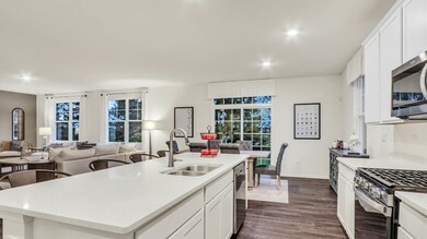 1808 Legacy Pointe Blvd, Plainfield, IL 60586 - photo 4