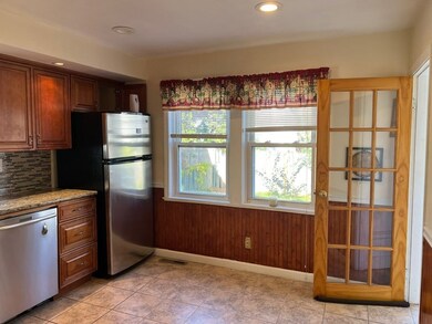 70 Lawn Ave unit 1, Quincy, MA 02169 - photo 4