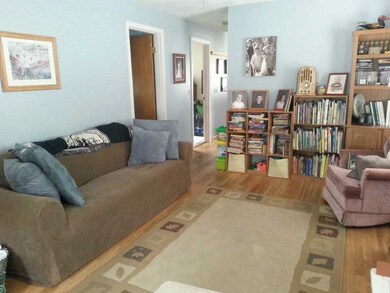 16 Wainwright St, Providence, RI 02908 - photo 2