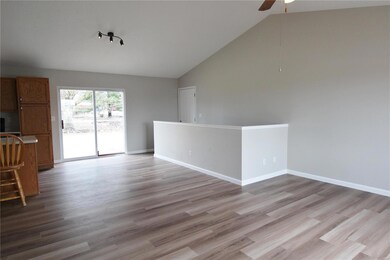 6318 W Main St, Maryville, IL 62062 - photo 4