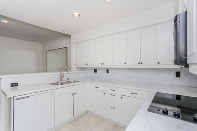 283 Litchfield Ln, Houston, TX 77024 - photo 6