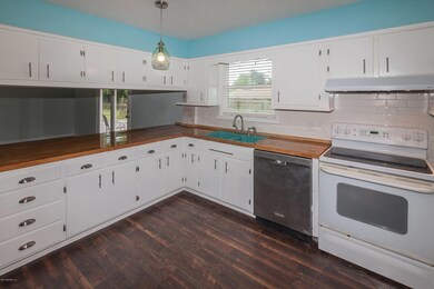 8220 Altama Rd, Jacksonville, FL 32216 - photo 6