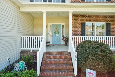 306 Iverleigh Ln, Jacksonville, NC 28540 - photo 4